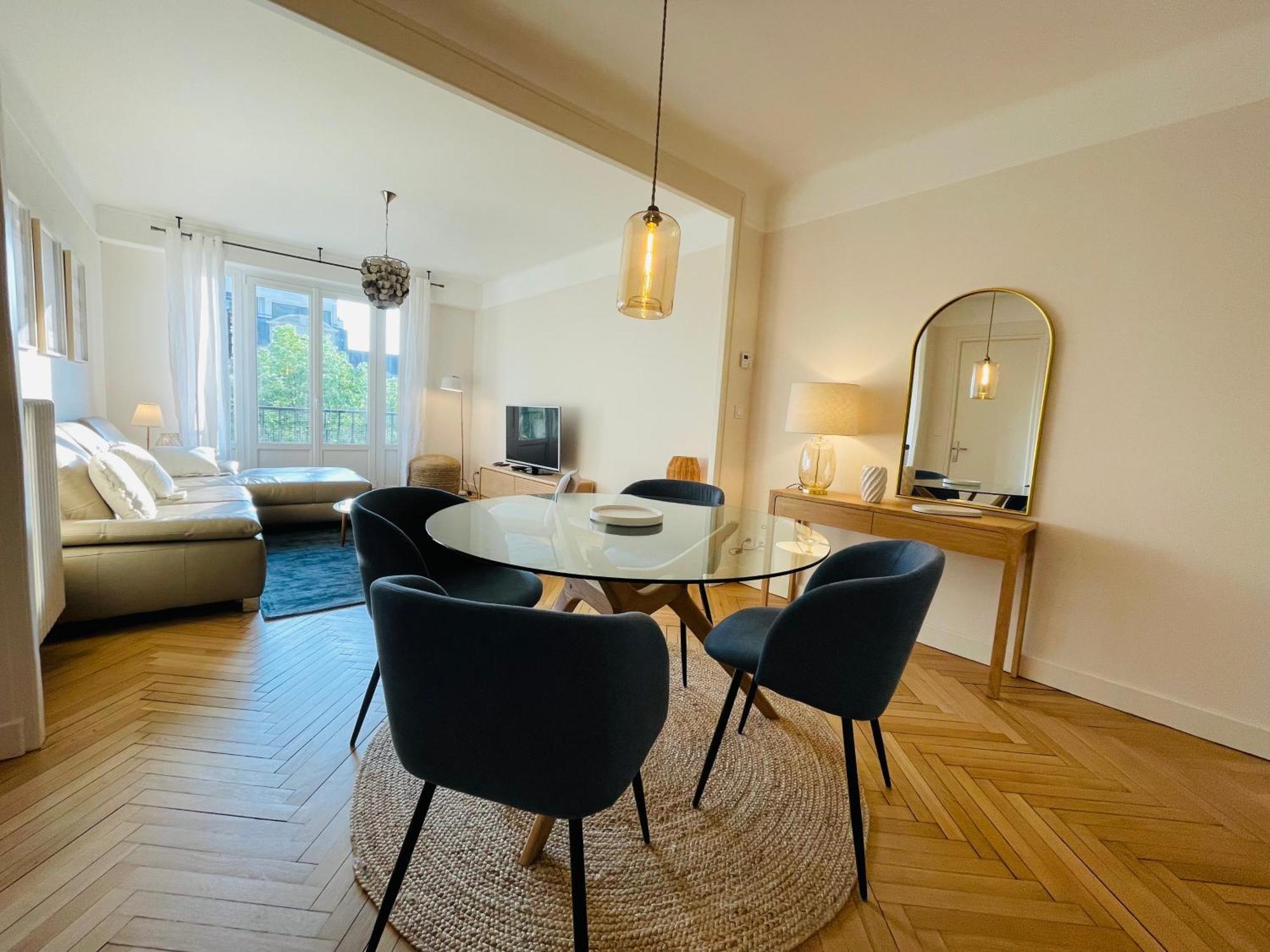 Lappart Den Face Hyper-Centreprestigieux Apartment Reims Bagian luar foto